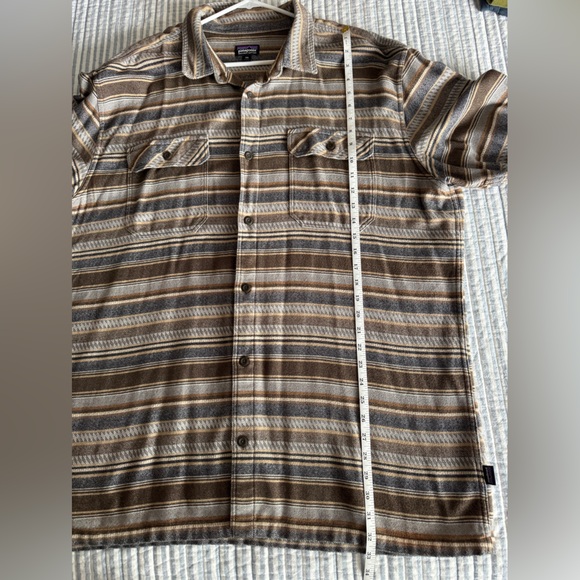 Patagonia Men’s Striped Button-Up Shirt - Picture 4 of 5